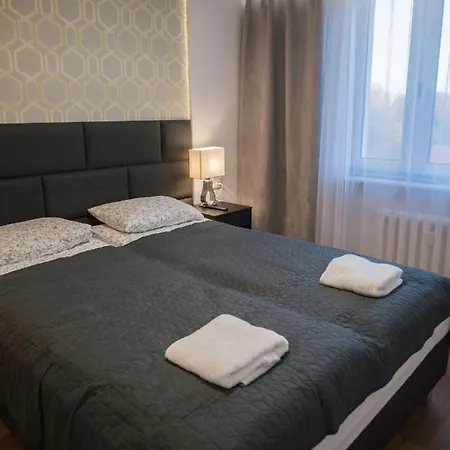 Apartment Plaza 41 *