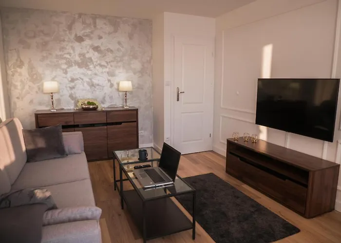 Appartement Plaza 41 *